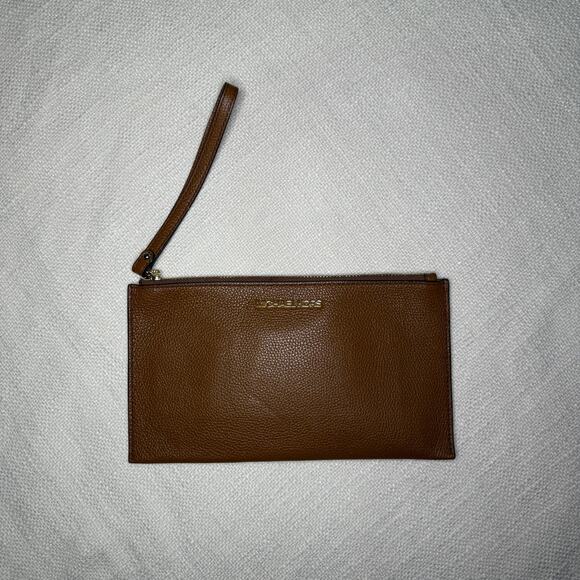Michael Kors Leather Wristlet Clutch Bag | Tan Brown Zip Pouch - Picture 4 of 9